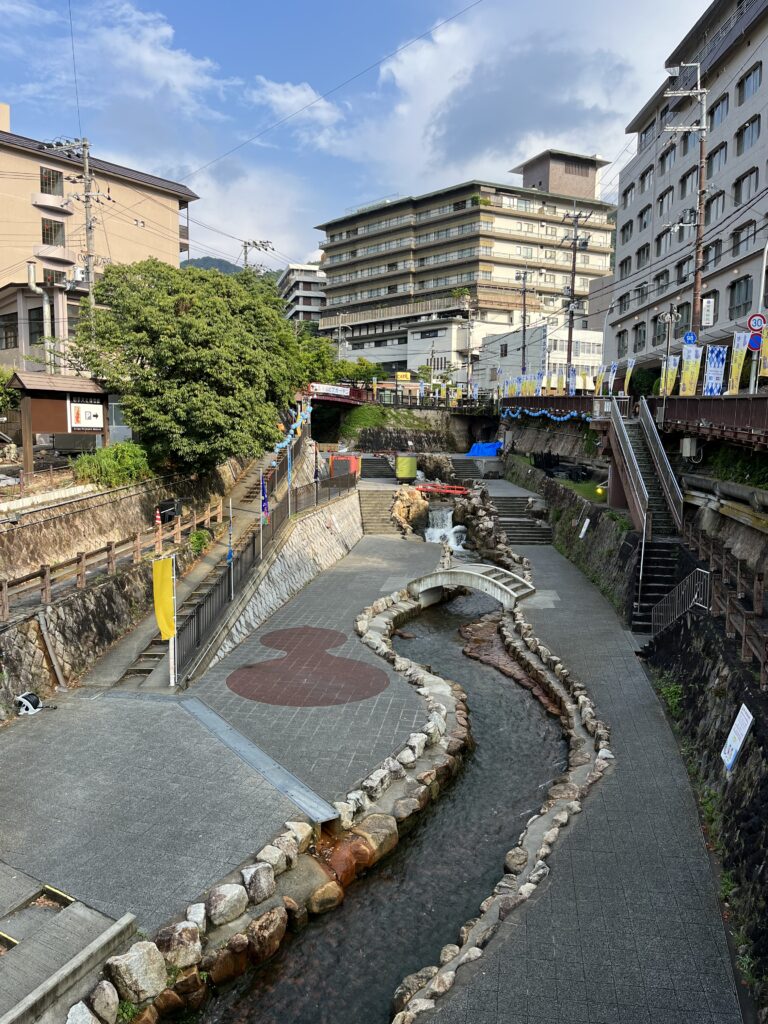 有馬川親水公園と旅館街 - 有馬温泉